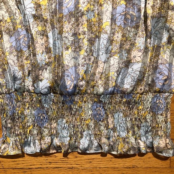 Brand New Pleione Floral Flutter Short Sleeve Top - Picture 3 of 7